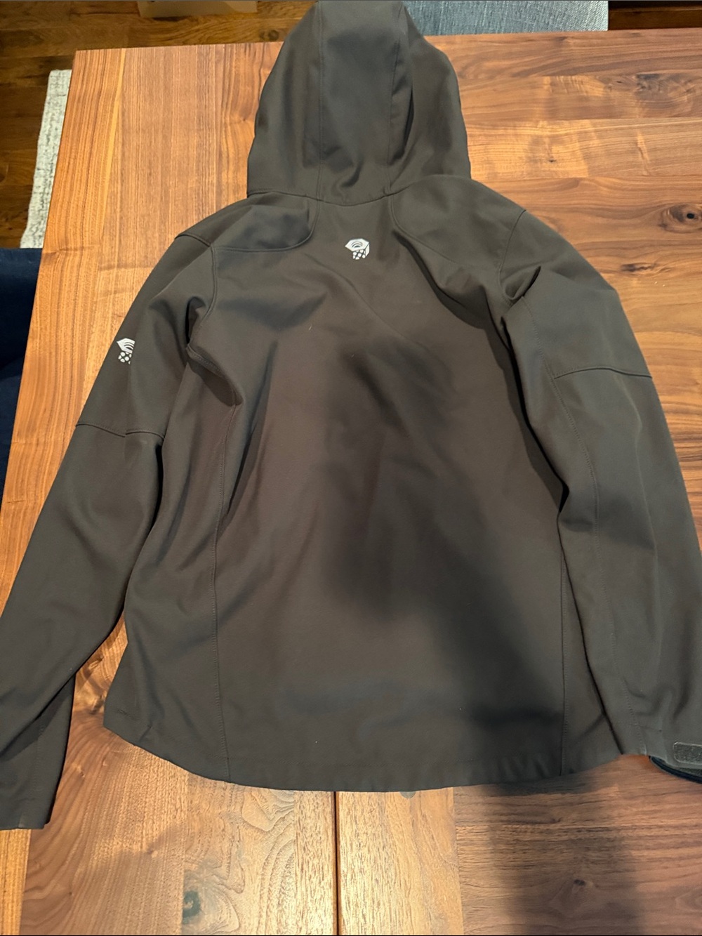 Mountain Hardwear Hooded Softshell Jacket - Olive Green with Lime Zipper - Picture 4 of 4